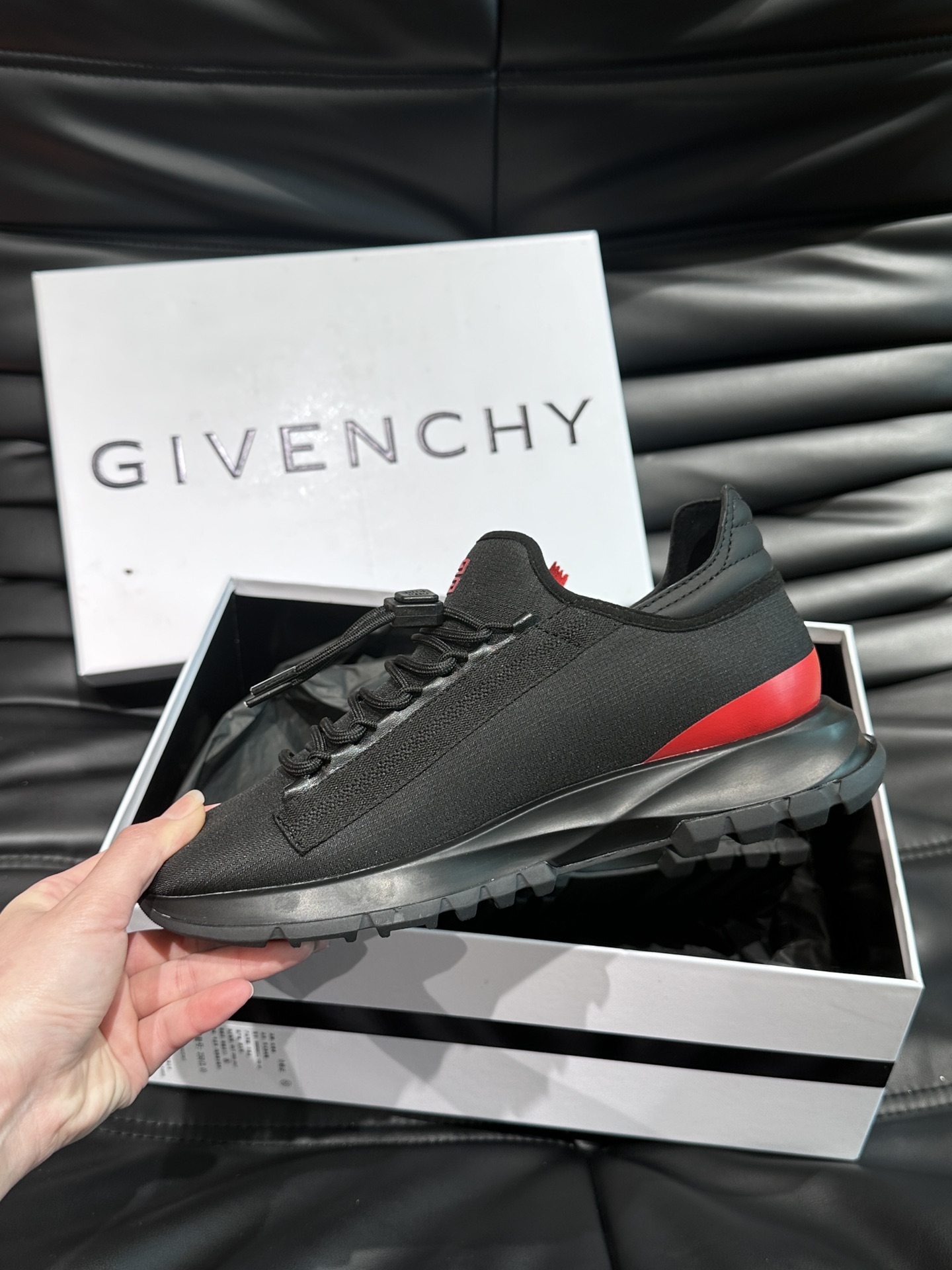 Givenchy Spectre runner sneakers in leather with zip-blackred