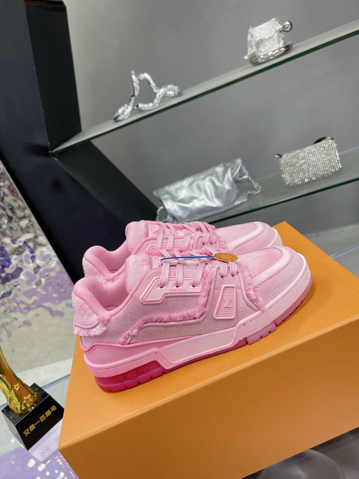 Louis Vuitton Trainer Maxi-pink